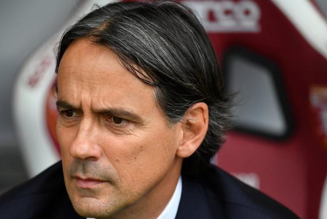 如意体育在线服务-詹姆斯技术犯规送分，国米主帅怒摔战术板！